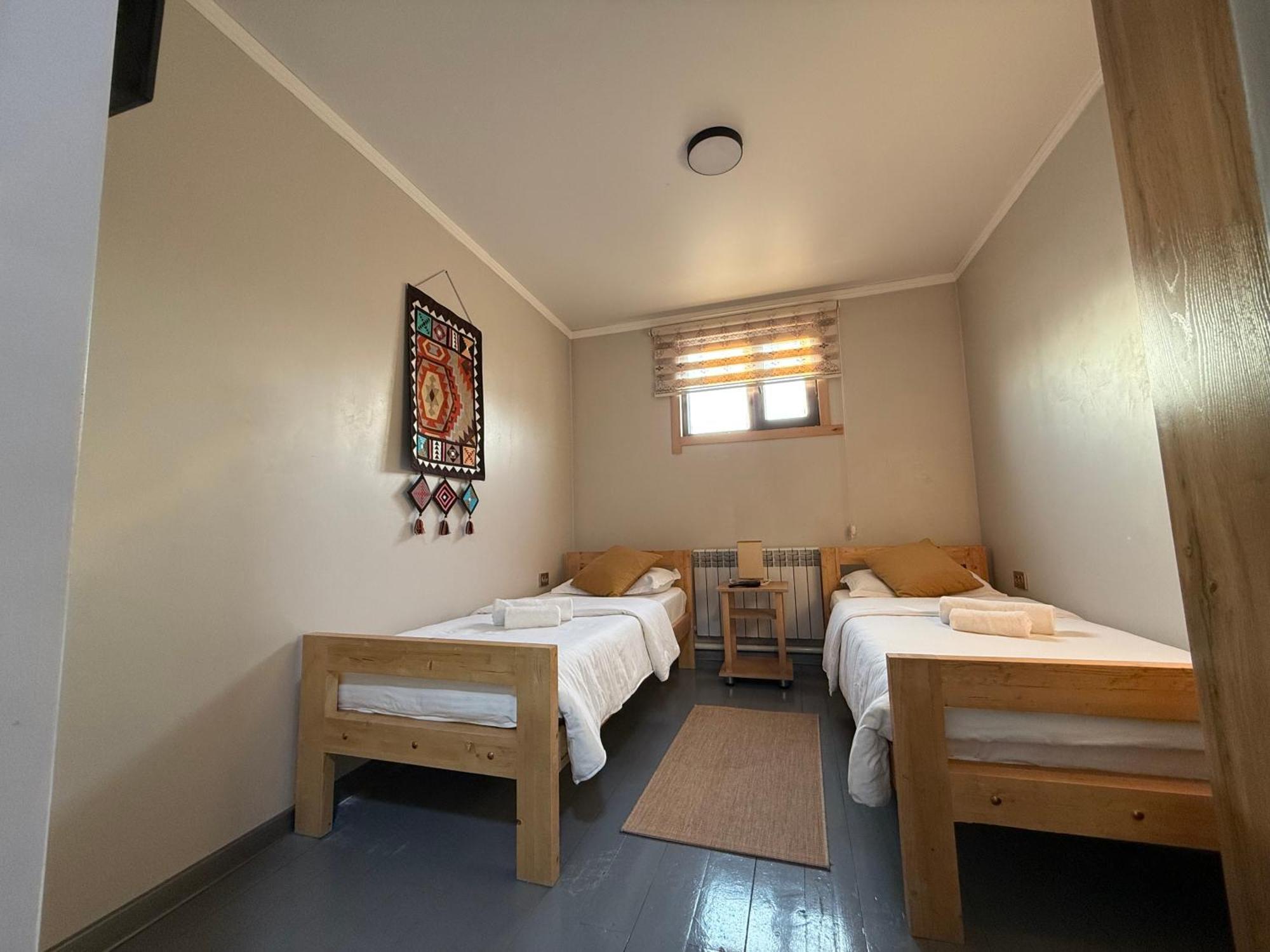 Salamat Hotel Bisjkek Buitenkant foto